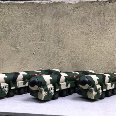 Mô hình Tên lửa đạn đảo liên lục địa Topol-M tỷ lệ 1:64