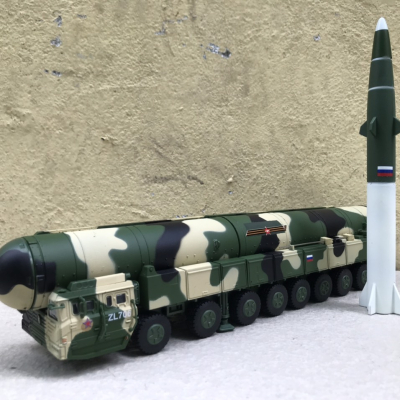 Mô hình Tên lửa đạn đảo liên lục địa Topol-M tỷ lệ 1:64