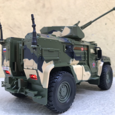 Mô hình xe quân sự Bọc thép Typhoon VDV Nga tỷ lệ 1:32