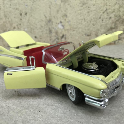 Mô hình xe cổ CADILLAC Eldorado 1959 tỷ lệ 1:32