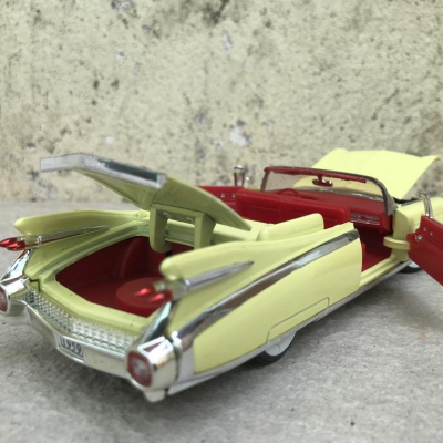 Mô hình xe cổ CADILLAC Eldorado 1959 tỷ lệ 1:32