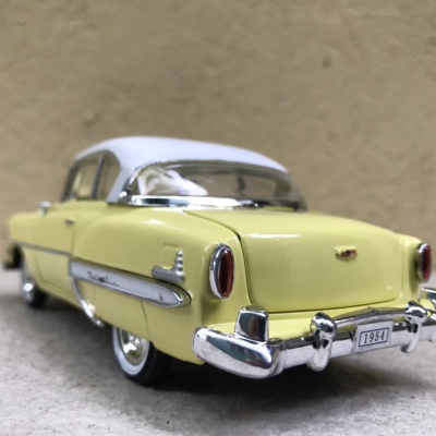 Mô hình xe cổ Chevy Bel Air 1954 tỷ lệ 1:32