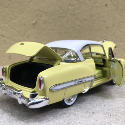 Mô hình xe cổ Chevy Bel Air 1954 tỷ lệ 1:32