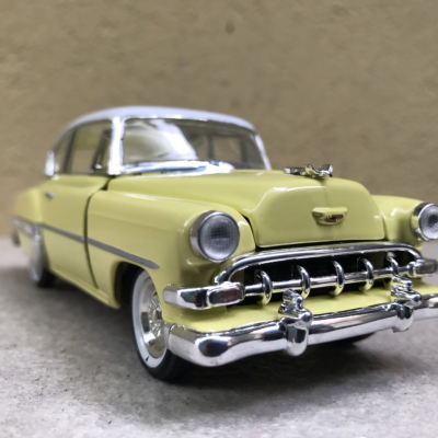 Mô hình xe cổ Chevy Bel Air 1954 tỷ lệ 1:32