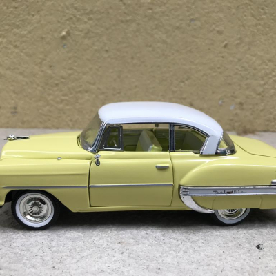 Mô hình xe cổ Chevy Bel Air 1954 tỷ lệ 1:32