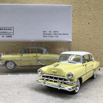 Mô hình xe cổ Chevy Bel Air 1954 tỷ lệ 1:32