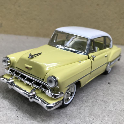 Mô hình xe cổ Chevy Bel Air 1954 tỷ lệ 1:32
