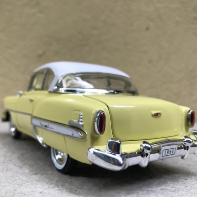 Mô hình xe cổ Chevy Bel Air 1954 tỷ lệ 1:32