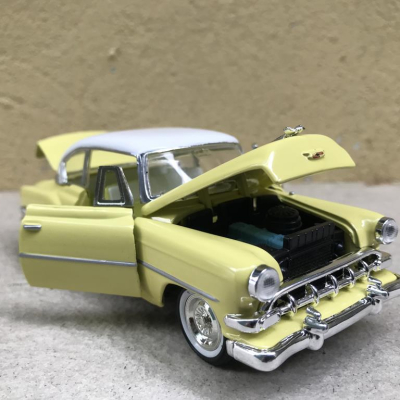 Mô hình xe cổ Chevy Bel Air 1954 tỷ lệ 1:32