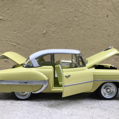 Mô hình xe cổ Chevy Bel Air 1954 tỷ lệ 1:32