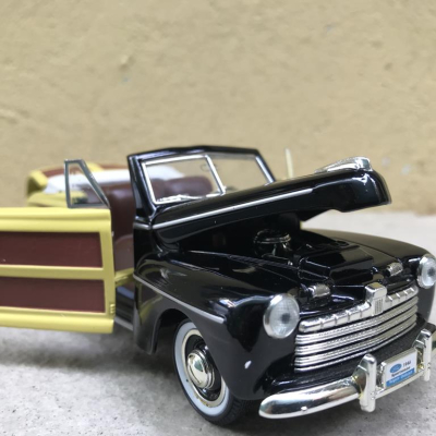 Mô hình xe cổ Chevy Bel Air 1955 tỷ lệ 1:32