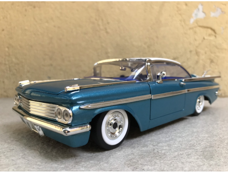 Mô hình xe cổ Chevy IMPALA 1959 tỷ lệ 1:24 Mô hình xe cổ Chevy IMPALA 1959 tỷ lệ 1:24