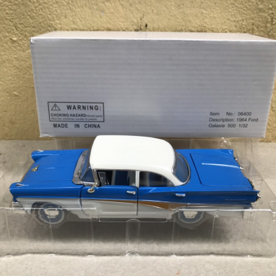 Mô hình xe cổ Ford Galaxie 500 1964 tỷ lệ 1:32