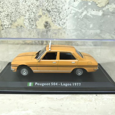 Mo hình xe ô tô cổ Peugeot 504 1977 tỷ lệ 1:43