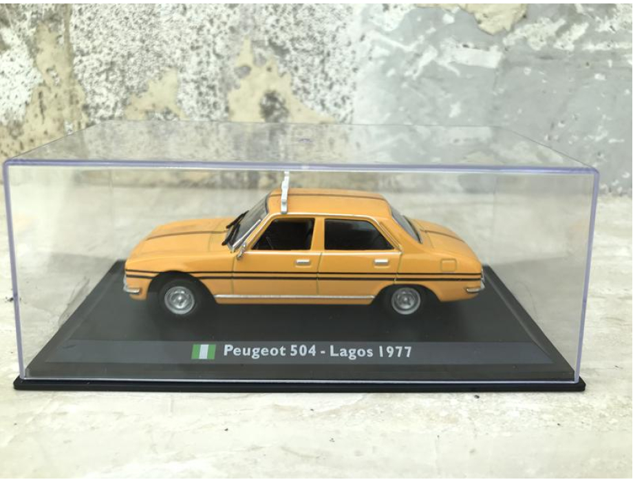 Mo hình xe ô tô cổ Peugeot 504 1977 tỷ lệ 1:43 Mo hình xe ô tô cổ Peugeot 504 1977 tỷ lệ 1:43