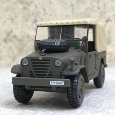 Mô hình xe quân sự Alfa Romeo AR.51 MATTA 1954 tỷ lệ 1:43