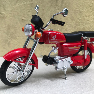 ​Mô hình xe máy Honda CD-70 tỷ lệ 1:22